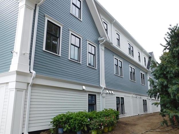 Three story building with a colonial style.