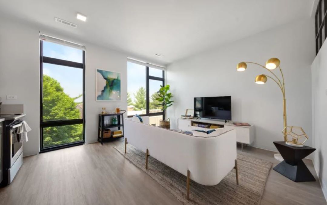 Living room with great sunlight