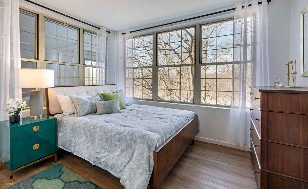 Bedroom with great window lighting