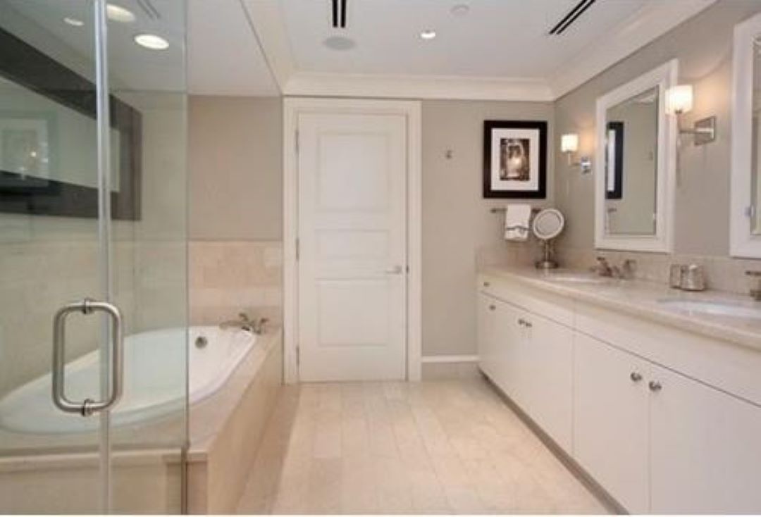 desirable bathroom at 778 Boylston Street