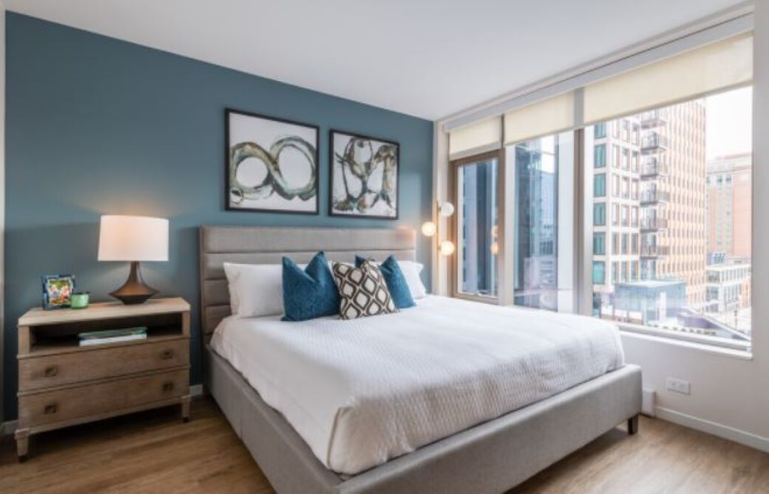 modern bedroom at 133 Seaport Boulevard