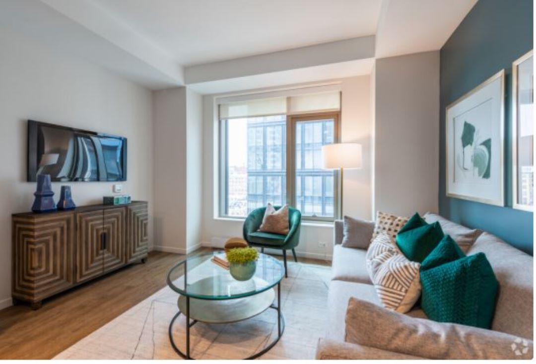 spacious living room at 133 Seaport Boulevard