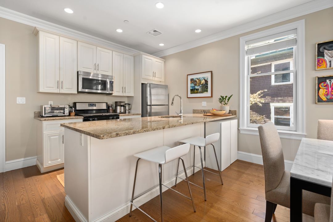 modern kitchen at 20 Englewood Avenue