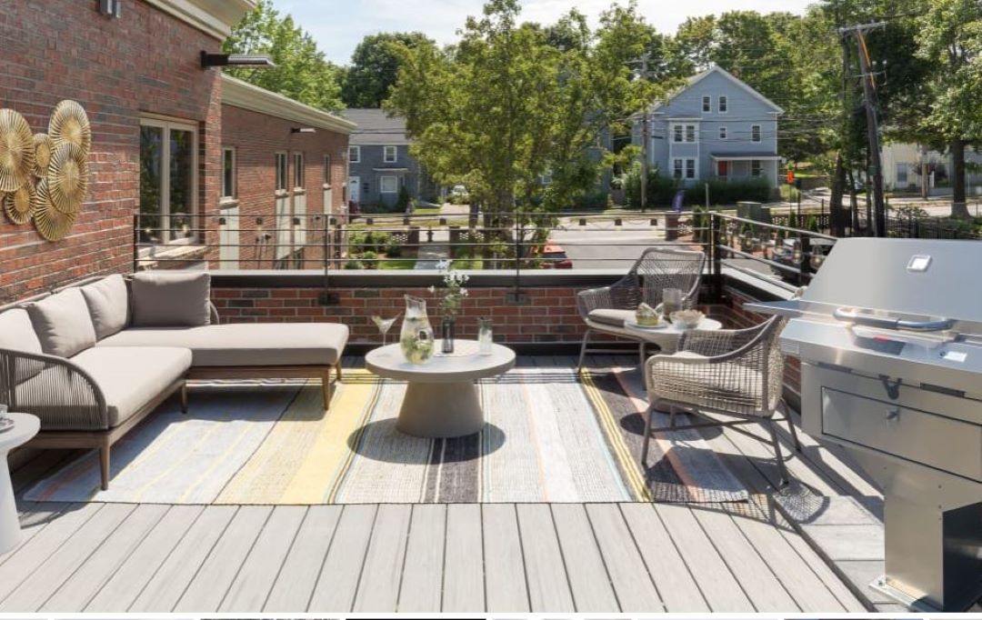 outdoor terrace at 735 Truman Parkway