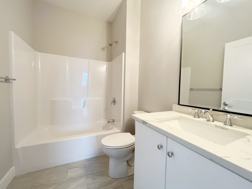 Bathroom with tub