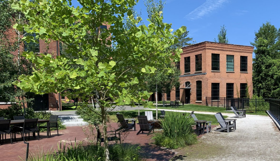 Lounge courtyard of Cable Mills in Williamstown