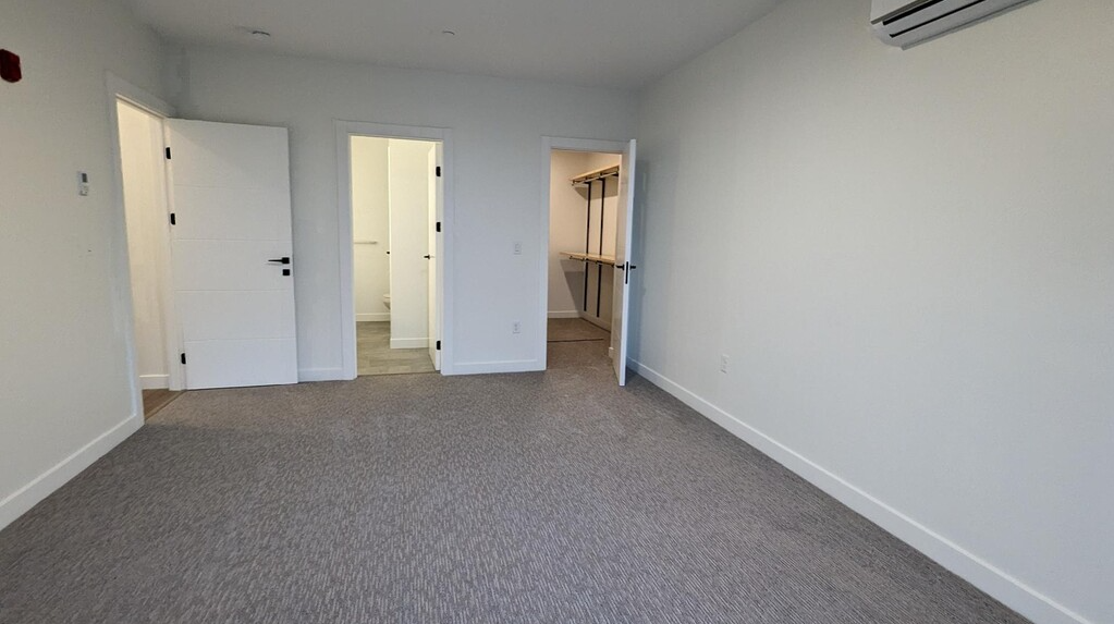 Bedroom at Vavel Apartments in Salem