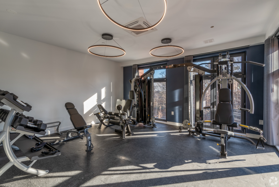 https://www.maloneyaffordable.com/wp-content/uploads/2023/05/Vavel-Apartments-Fitness-Center.png