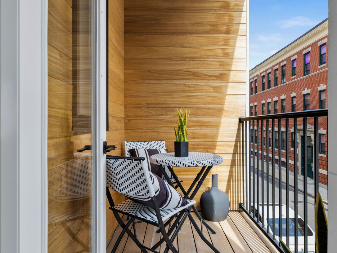https://www.maloneyaffordable.com/wp-content/uploads/2025/07/The-Parkline-Balcony.png