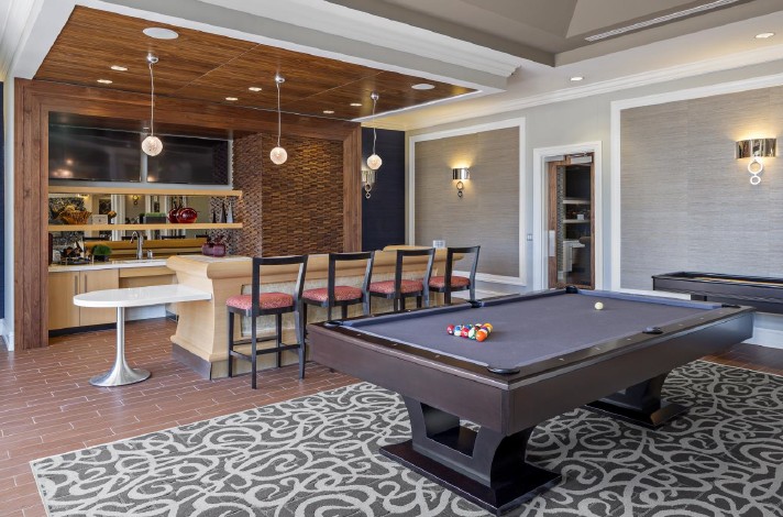 Mews pool room