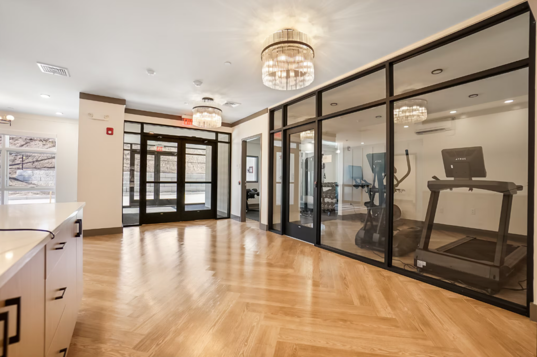 Amenities Lobby of Grove Street Landing in Salem